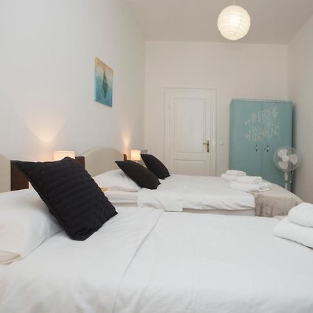 Town Place Apartment Split Bagian luar foto